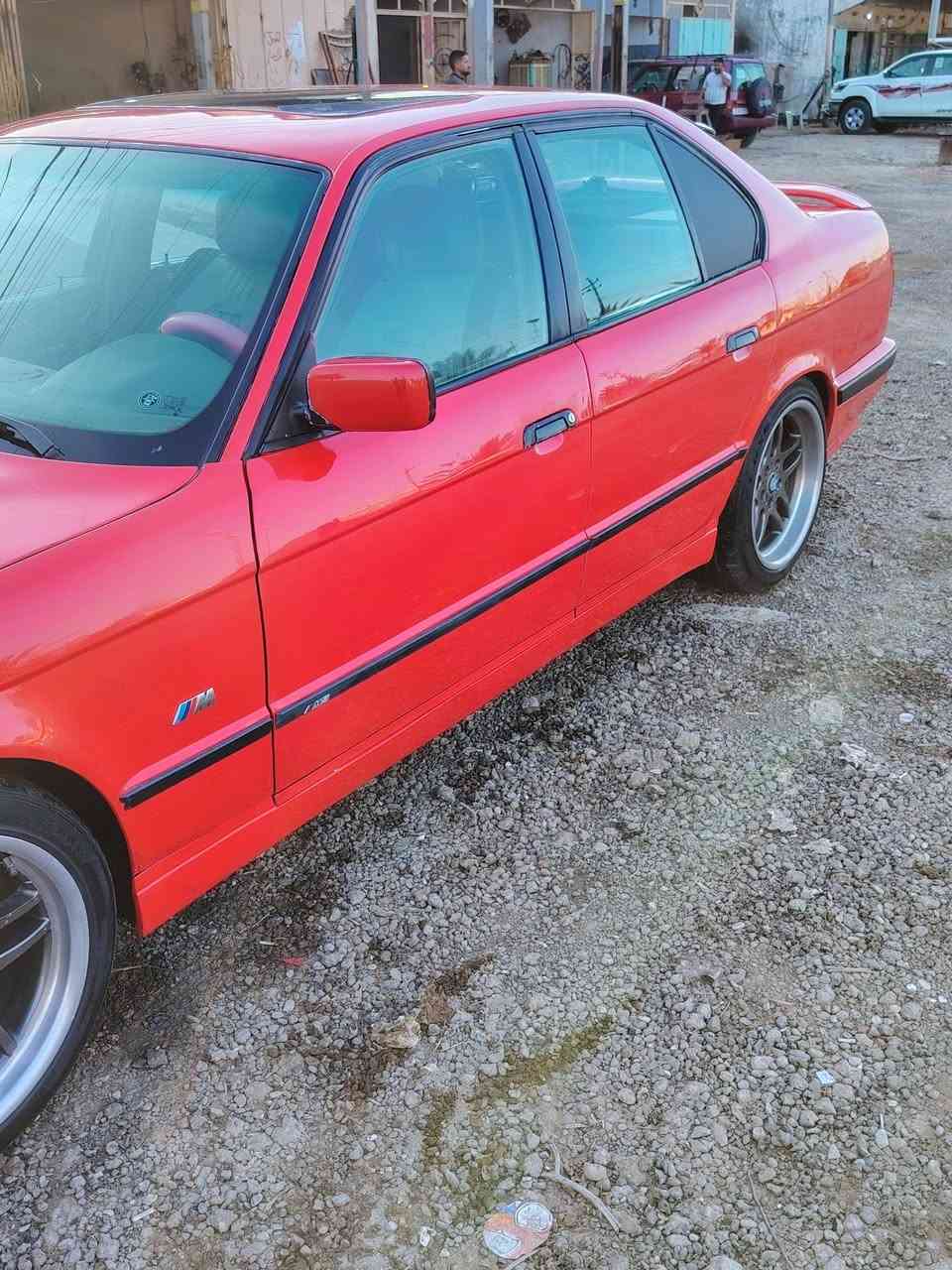 السلامو عليكم بيئم
(525)
مسكر    (20)
السياره كير عادي 
تعمير جديد
السياره موديل 91
السياره زوج تايرات خلفيه جديده
صدر جديد دبلات جدد
دوشمه كاعيه جلد
السياره خير من الله
منضومه زنون عالي ناصي
بيه بكلايتات دخاني
السياره احله من الصوره تجي وتشف بعينك
راقم الهاتف   ***********
السعر   53     اوبيه مجال حك الجيه
المكان واسط النعمانيه
