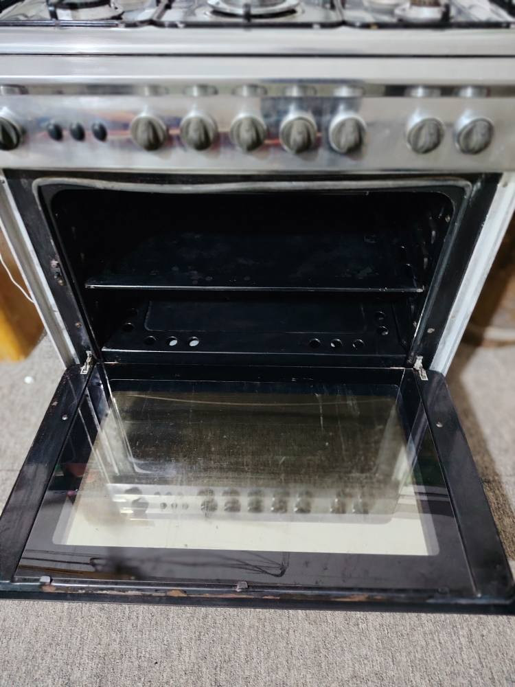 طباخ فريش مصري شرط الشغل على الفحص نظام بوري نظيف اخو الجديد 225 الف اوبي مجال للشراي ***********بي واتساب النجف, العراق
