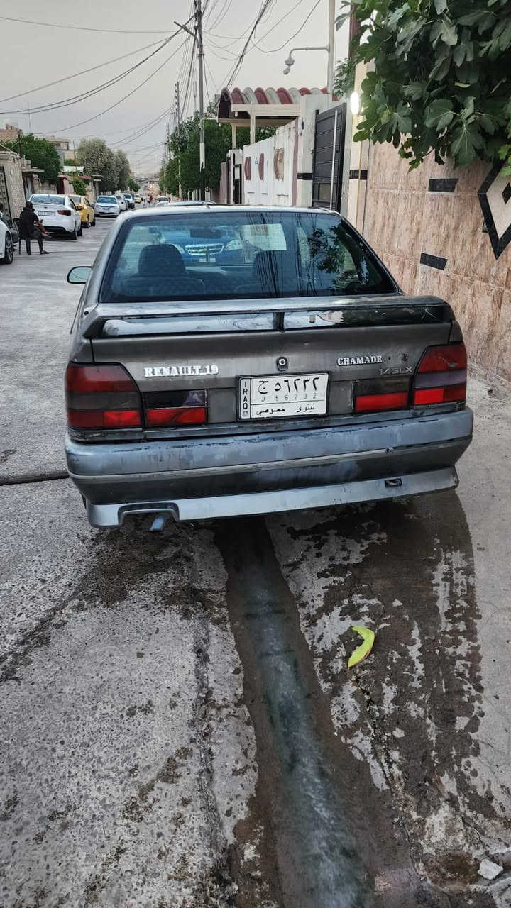 رينو حجم 19موديل 91 سنويه جديده مكينه كير شرط مركزي٠جمات كهرب طخم تير جديد شرط التحويل السعر 18 بيها مجال*********** كورك ***********
