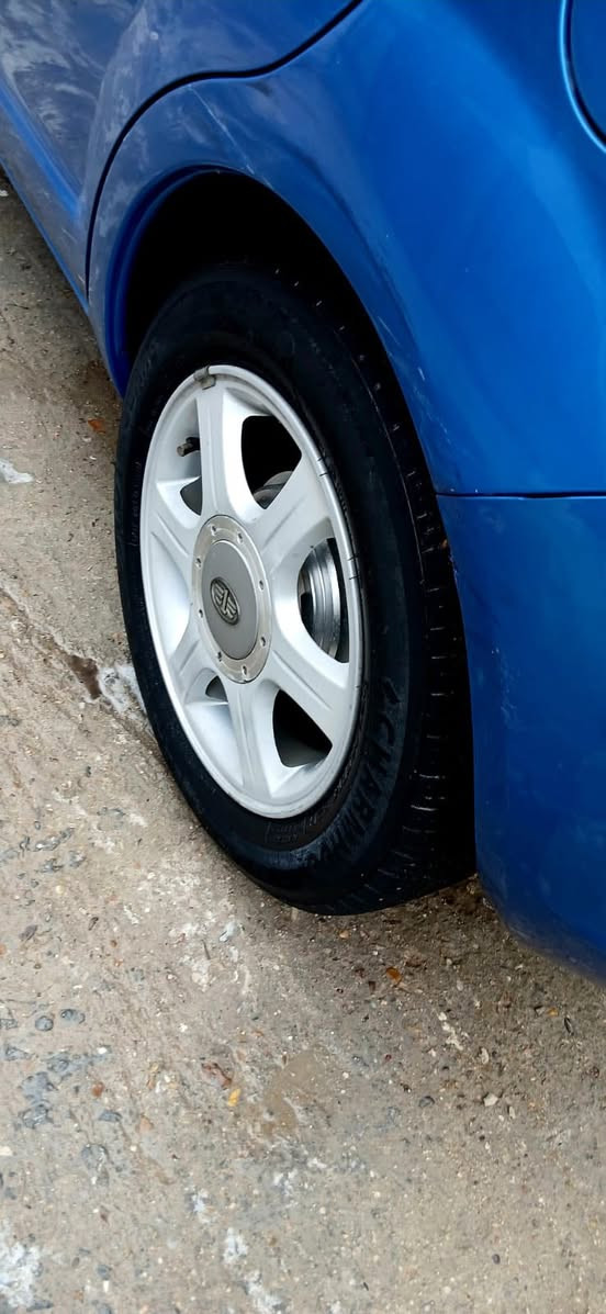 يا الله
فاو v2 صيني لون جويتي

موديل 2013

رقم بغداد الدولي 

سنويه و هزه كله جديد

سنويه باسمي تحويل مباشر

سياره جاهزه مابيها نقص

كير مكينه خير من الله

تبريد ثلج

تخم تاير جديد

صدر امامي خلفي جديد

كهربائيات كلها شغالها مابيها اي نقص

سياره بدون ضربه و بدون صبغ على وضع الشركه 

كير اوتو اشاير بالمري 

محرك 1400 

السعر 52 

بغداد حي العامل مقابل مول الحياه 

***********
