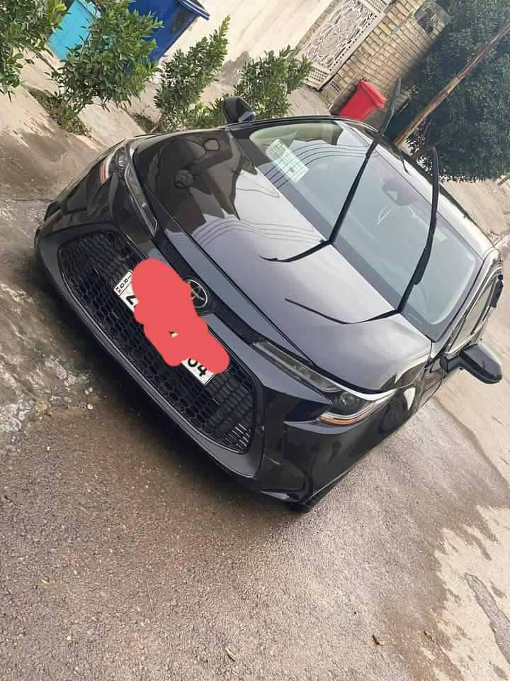 سلام عليكم كورلا للبيع موديل 2021 السياره بيه أربع كطع حسب السونار السعر 135وبي مجال للتواصل على هذا الرقم***********
