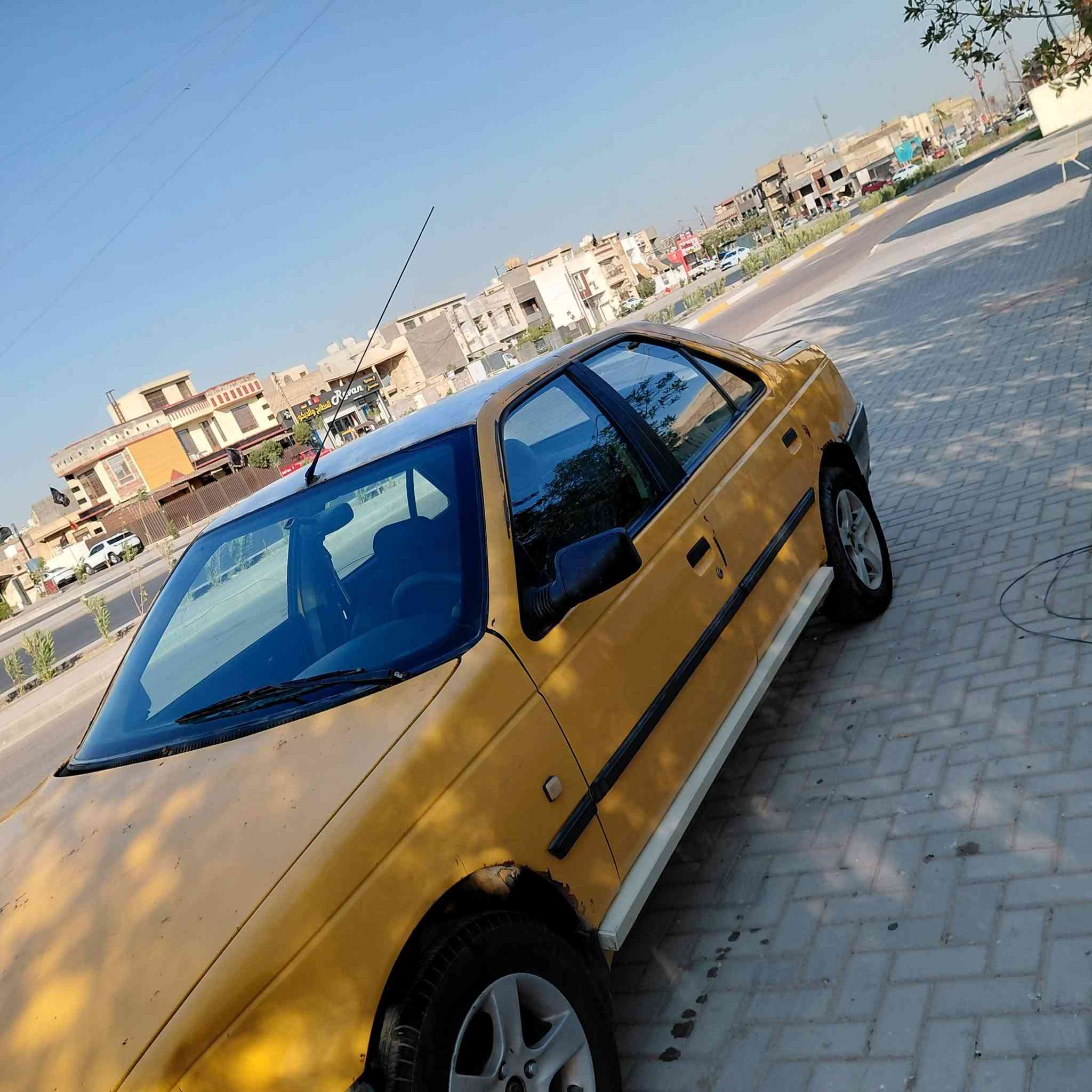 السلام عليكم اللبيع بيجو روى مديل ٢٠٠٨ سياره جاهزه مكينه وكير  نصيفه   سياره  تخم تايرجديده  باتري جديده  غرفته  نصيفه  نفس مال صور   سنوية  ٢٥ ساقطه  سياره  تحويل مباشره مصفره هيه وغرامات   سعرها ١٣ بيه مجال حك جيه  مكاني بغداد حي الجهاد  ***********  رقمي
