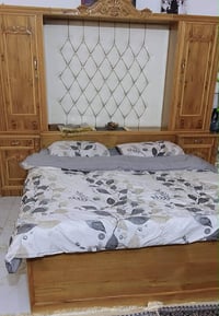 غرفه اخشاب • استعمال قليل • درجة اولى