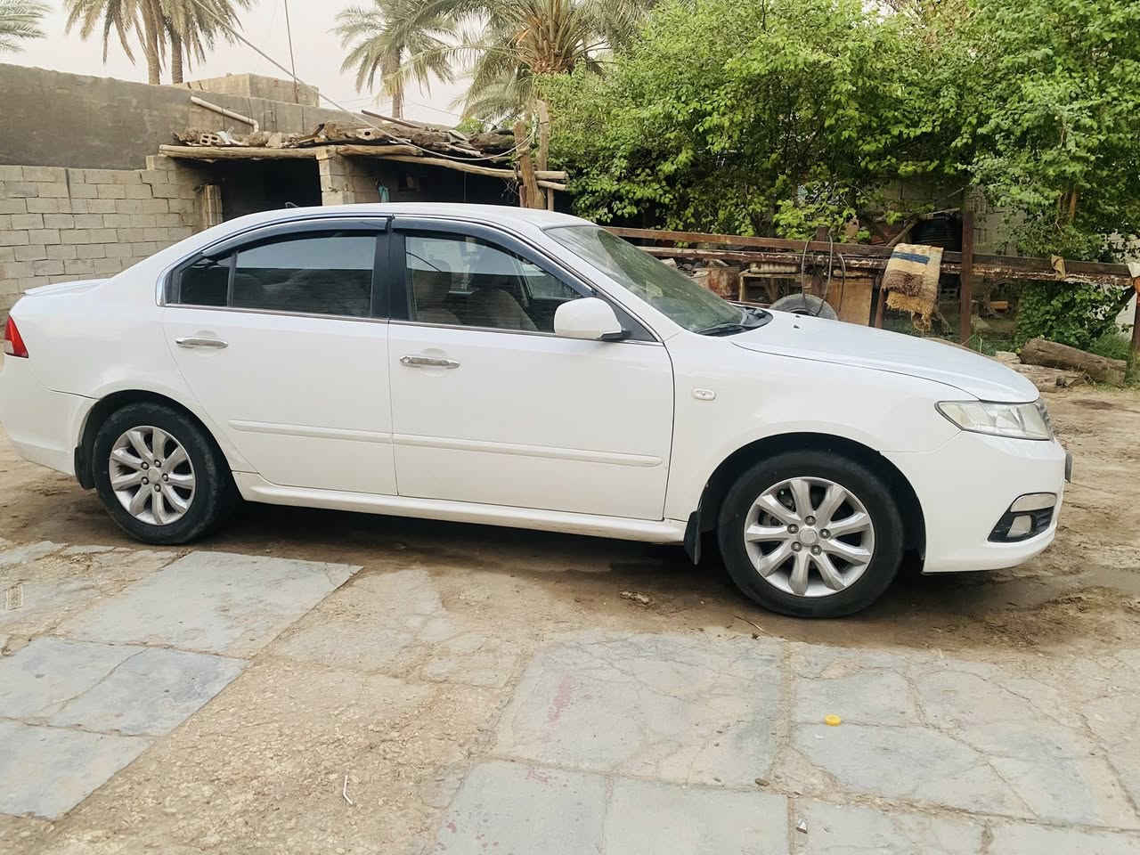 سلام عليكم للبيع اوبتمه 2009خليجي سياره بيها جاملغ امامي مبدل بدون دواخل سياره تخم تاير حداديه مكينه كير مكفولات مكان سياره ديوانيه دغاره 
السعر 115وبيها مجال 
الاستفسار ***********
