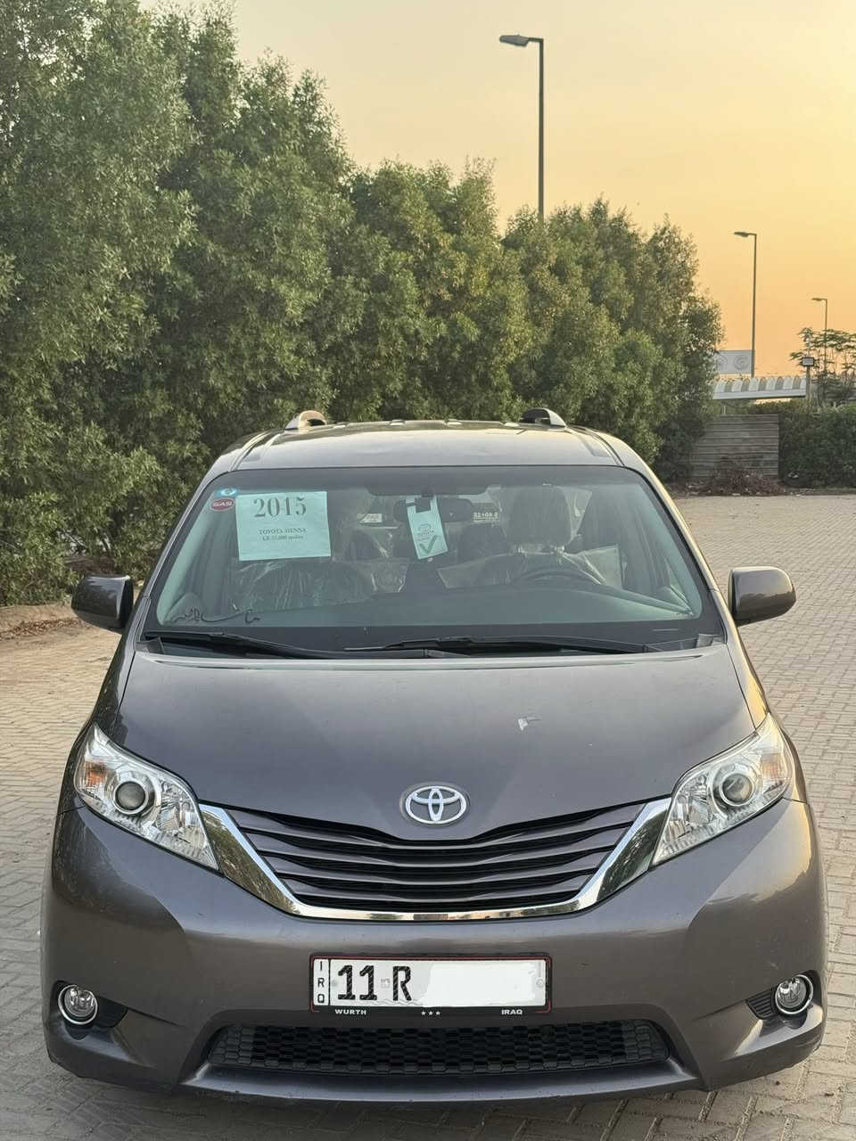 بسم الله الرحمن الرحيم

«للبيع فقط»

 TOYOTA SIENNA LE 2015  

السيارة مخزنة ماشية( 56 الف فقط )

شرط الفحص وين ميعجبك——

كلين تايتل – مكفول من كلشي ✅

صور امريكا والكارفاكس مرفقة بل صور

بيه فقط بل عراق مضروبة 

طابوكه بل بنيد ومصلحة عله كده

موضحه بل صور

وبيه مكانات pdr

الفئة: LE موصفات عادية 

* شاشة 

* كامرة خلفية 

* شاشة اعطال

* تحكم ستيرن جهتين

* كروز سرعة

* ابواب سلايت كهرباء

* كشن السائق كهرباء 

* تبريد 3 قطع

* 7 راكب

* لايت اوتو + نهاري

* كشافات ضباب

حجم المحرك: 3.5 لتر V6 قوي 💪

كير اوتو ماتيك + سبوت 6 سرعات🔥

رقم بغداد + سنوية + هزه كله جديد جاهز✅

—— مسويله ادامه كامله دهن + فلاتر 

نوزلات بلكات فلتر فيت بم تخم تايرات

الصدر كله بلادي 100‎%‎ ———✅

—— تدفئة🔥تبريد ثلج ❄️ 

____السيارة جاهزة ونضيفة جدا وبدن اي نقص مابيه 

مصرف الف دينار

للاستفسار :*********** 

الموقع 📍: < بغداد.الغزالية>

السعر  💵: < 225 ورقة > بيه مجال بسيط

اتشوف السعر غالي اكو حتى ب150 السيارة نضيفة جدا

وماكو بنضافتة وبموديله بل عراق كله 

واذكر 😒(كلين وماشية 56)

اسف عل اطلة 🌹بس ذكرت كلشي

 علمود لحدايضل يسئل🙃
