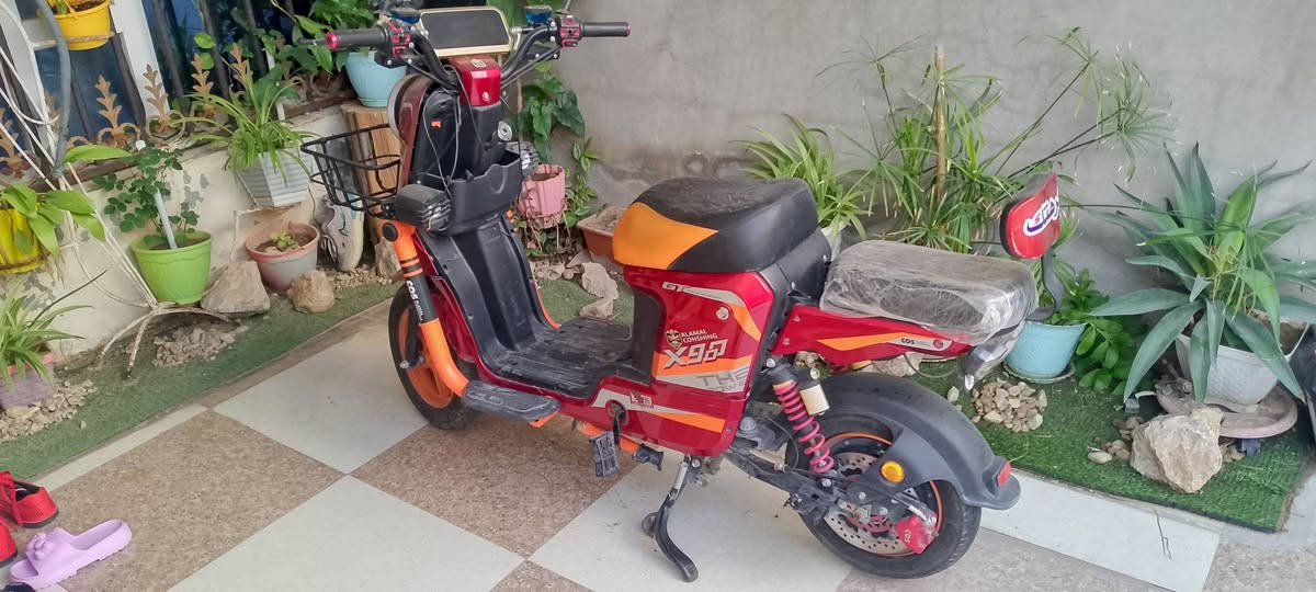 للبيع اخو الجديد بس الباتري مو منتهي بس أكلك منتهي للبيع قفل400 وسعر الباتري 100 الف جديد


**إذا كنت صاحب هذا الإعلان وتريد حذفه لأي سبب، رجاءا أرسل رسالة إلى الدعم الفني**