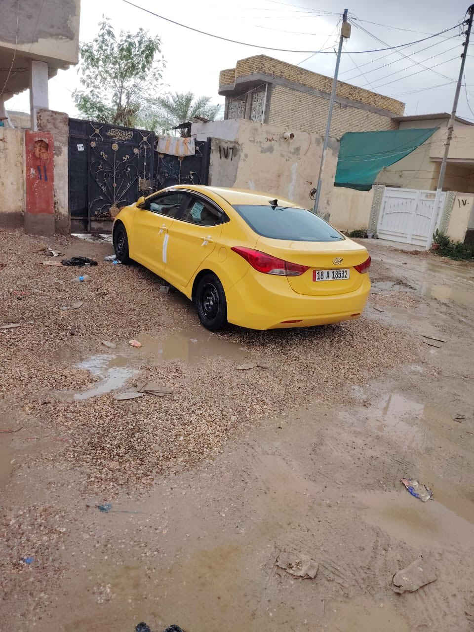 سلام عليكم النتره موديل ٢٠١٢ كير مكينه كفااله ب بيها جاملغ اليمنا مبدل  والباب الورا السايق مبدله سياره بدون دواخل فول عده البصمه حدادايه جديده تخم تاير جديد بسمي تحويل مباشر سنويه ل٣٠ مصفره هيئه وغرامات مكانه بابل سعره ١٠٠ رقم ***********
