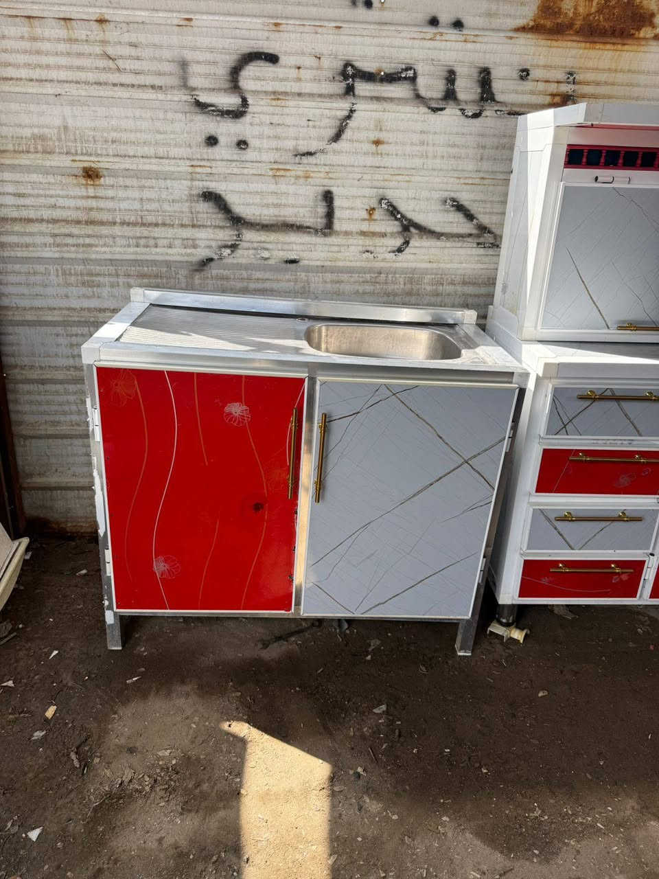 سلام عليكم كاونتر تسكام مترين وسنك متر 250 وبي مجال قليل مكان الشعب الجمعيات *********** وتساب فقط
