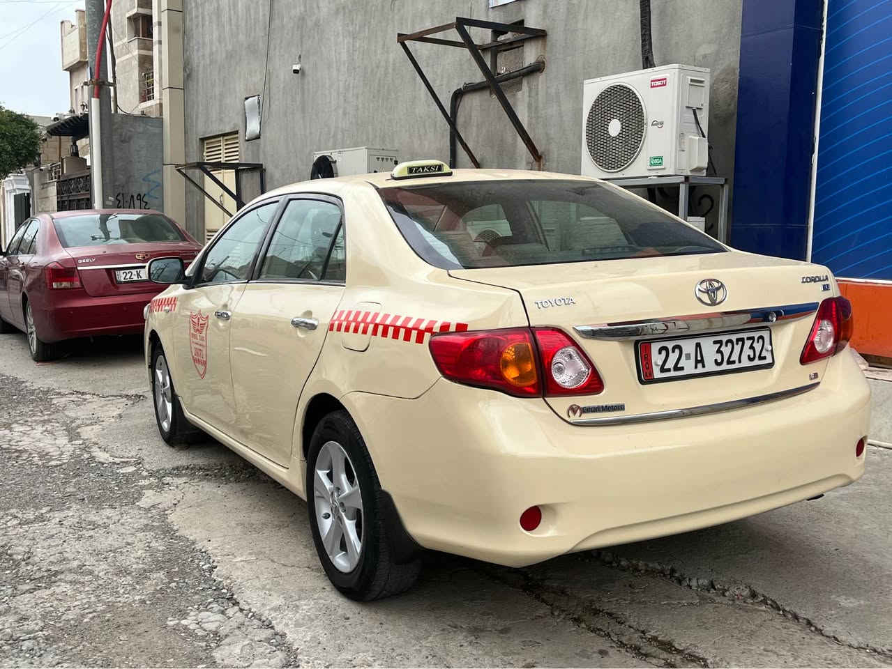 بیکاشۆ ٢٠٠٩ گیڕ تۆماتیک مەکینە بیلادی سەنەوی نوێیە هەزەی نوێیە سەیارەکە جاهیزە و زۆر ڕێکە ١٠ پارچەیە و چالمغی دواوەی لای سایەق بۆیاغە کەمەک ژۆرێی گرتیە گێڕ مەکینە بڕانەوە بەناو کردن هەموو شتی بە شەرت نرخی ١٢٩$ کەمەک مەجال لە هەولێرم *********** تەلەفۆن بکە لە خزمەتم أربيل, العراق
