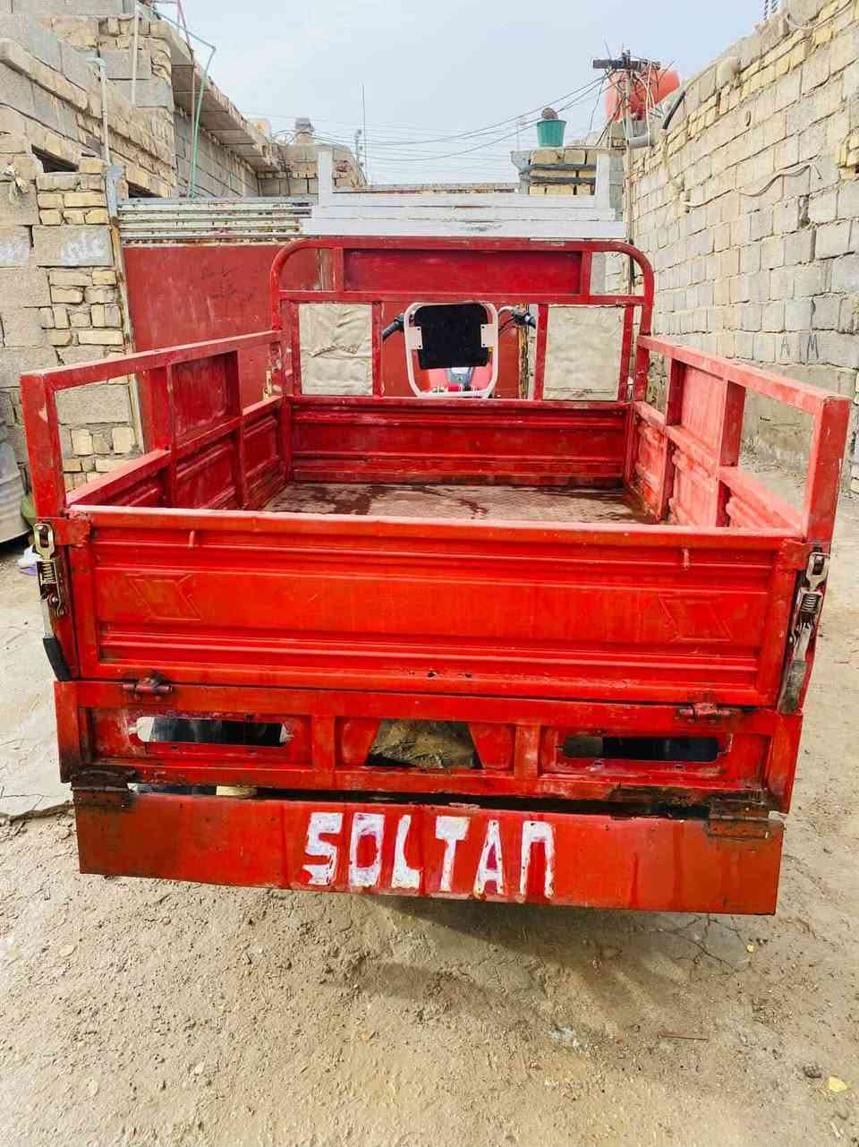 سلام عليكم ستوته للبيع سلطان مكاني العماره حي العسكري ***********
