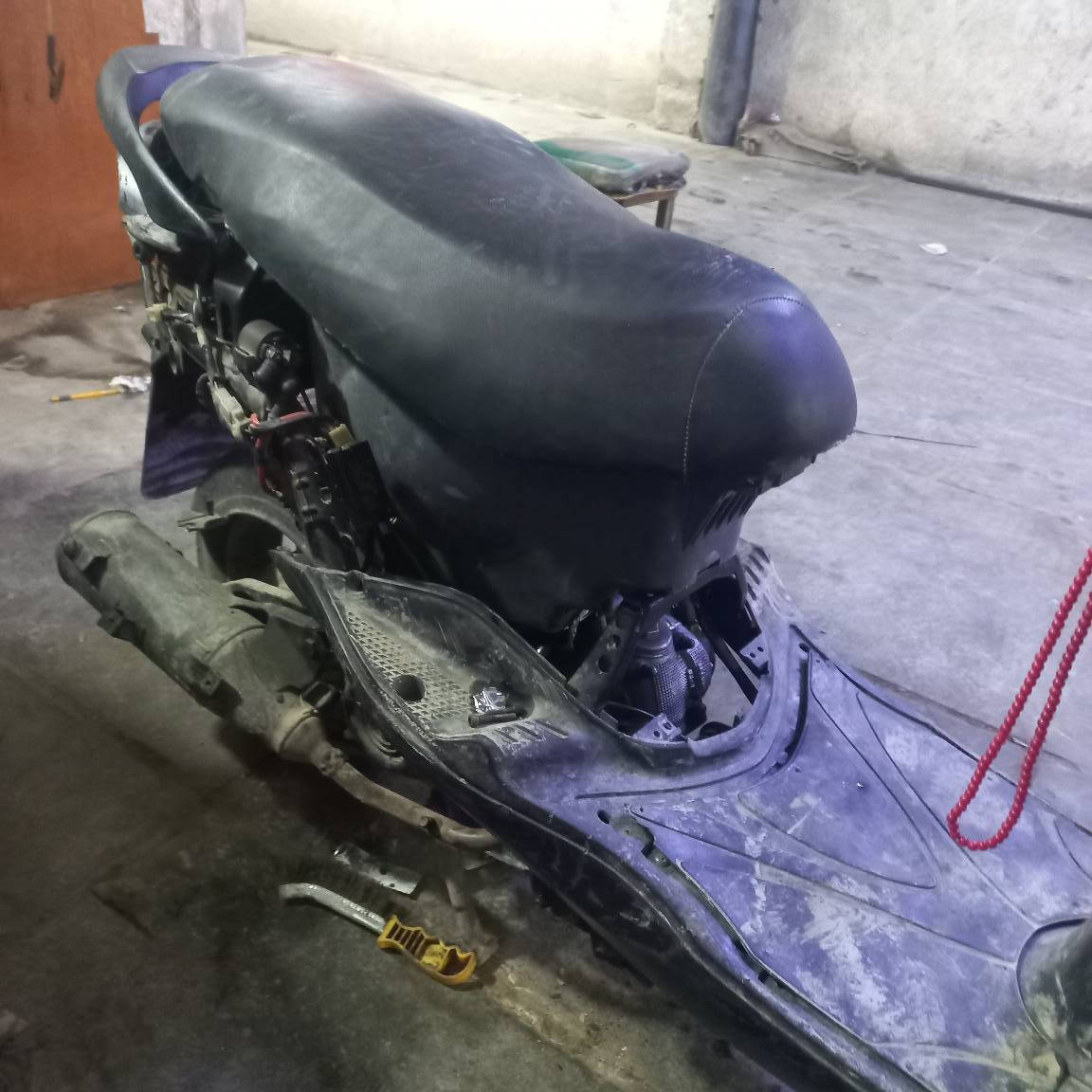 دراجة بريز  نوزل ناعمة تخبل مكينة ساعة
كهربايات شغالة سعرهة ٣٠٠ مكاني مدينة الصدر نقص كفرات الورة 

*********** بغداد, العراق
