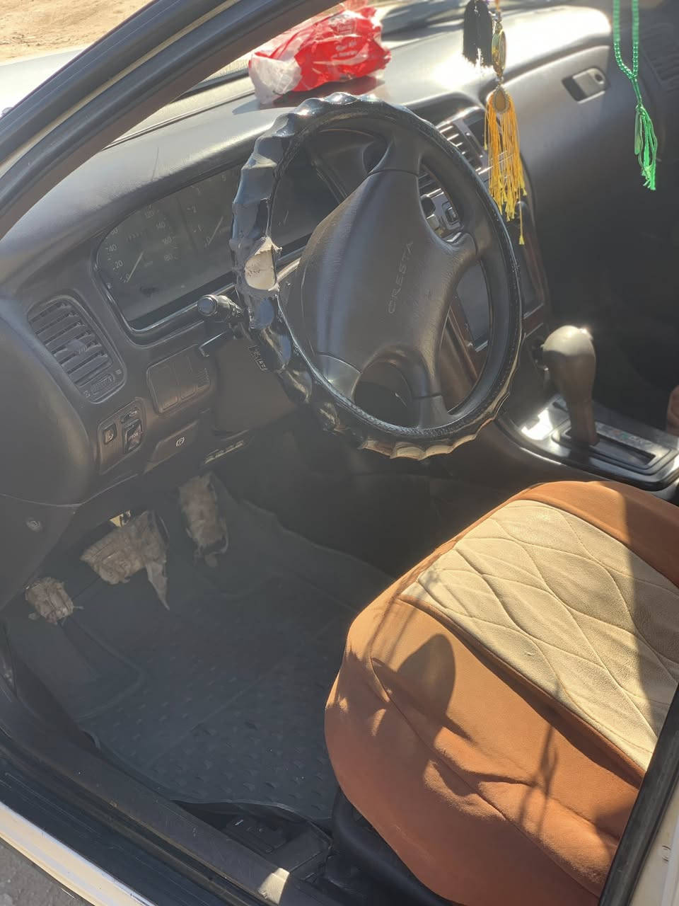 كرسته للبيع موديل 1992 رقم كركوك مشروع وطني مكفوله كفاله عامه من كص او غيره 
شرط التحويل 

***********
