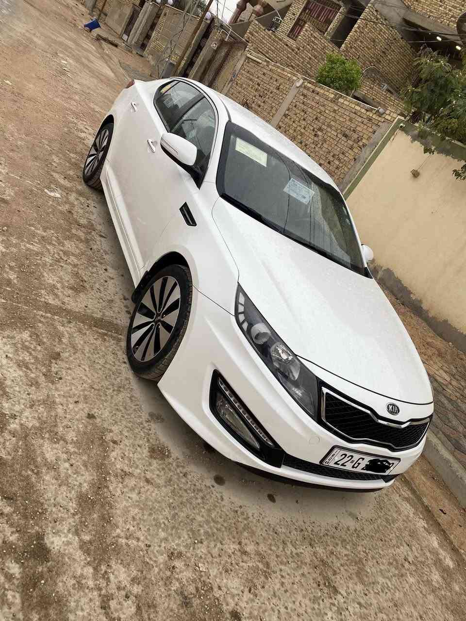 للبيع — كيا أوبتما 2012
رقم أربيل دولي

• الممشى 90 ألف كم فقط
• فحص + هزة + سنوية جديدة
• محرك 2400 بلادي بدون فتح
• كفالة عامة
• قطعة واحدة مبدلة فقط (أصلية) باب الصدر 

المواصفات:
• بصمة تشغيل
• تحكم بالستيرن
• ليدات أمامية وخلفية
• مرايات كهرباء
• ويل كروم

✅ سيارة نظيفة واستعمال خفيف 
*********** 
📍 العنوان: الديوانية
