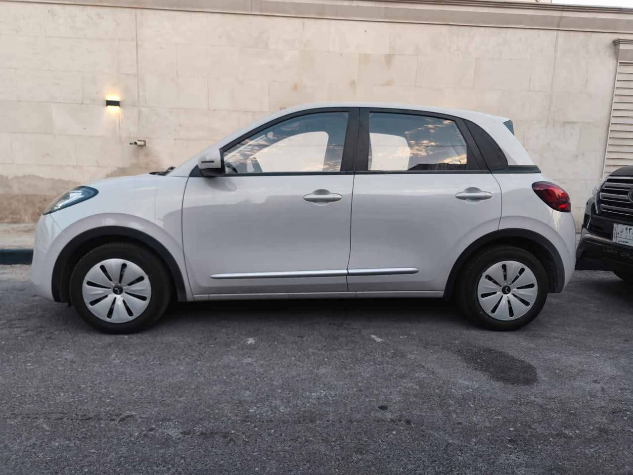 Wuling bingo  بينگو 2024 
كهربائية بالكامل 
مدى الشحنة الوحدة 203 كم
دخول زيرو يعني مكفولة وارد صيني 
السعر 95 ورقة و بي مجال
ماشية 33 الف كم و قابل للزيادة 
تبريد تدفئة كامرة خلفية حساسات خلفية شاشة عرض امام السايق حساس اطارات 
للتواصل واتس اب او اتصال *********** بغداد, العراق
