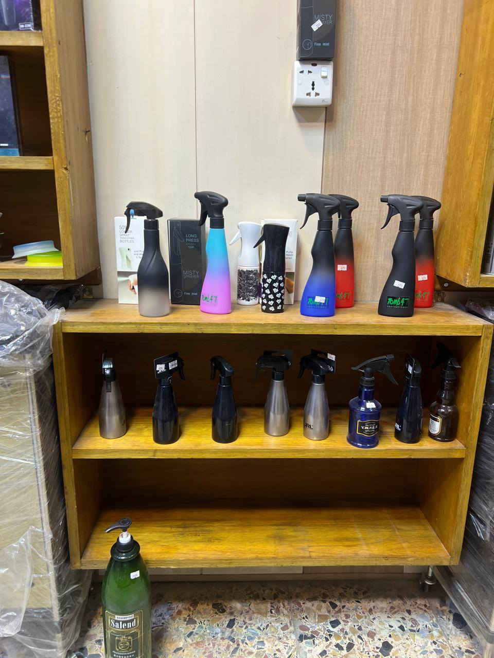 السلام عليكم
رفوف خشبية صاج عراقي عدد 8
***********
