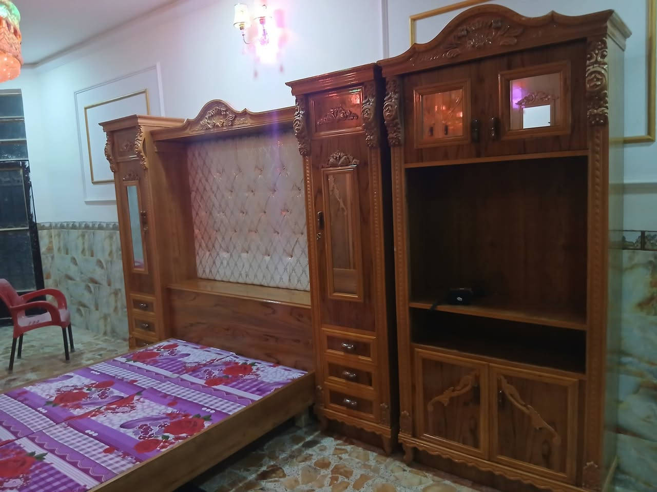 السلام عليكم اخوان ورحمة الله وبركاته. غرفه النوم  جديده بكل معنه الكلمه الوجه ٥ملم  داخل وخارج صاج  شغل درجه اولى  العنوان حله شارع السياحي قريه الدولاب  ***********.   ***********
