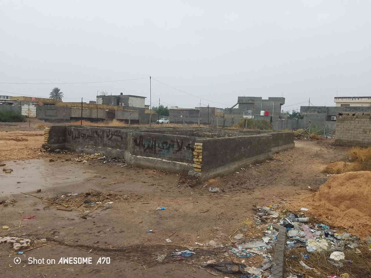 السلام عليكم عندي بتلو للبيع المساحه الكليه 500 متر طابو زراعي سند 25 تحويل مباشر باسم المشتري متوفره كل الخدمات السعر 43 وبي مجال الاستفسار مراجعه مكتب قرب مخازن بيت مرجان شارع النيل الخدمي عقارات الحسام اتصل على رقم الهاتف ***********+*********** اخوكم ابو مومل
