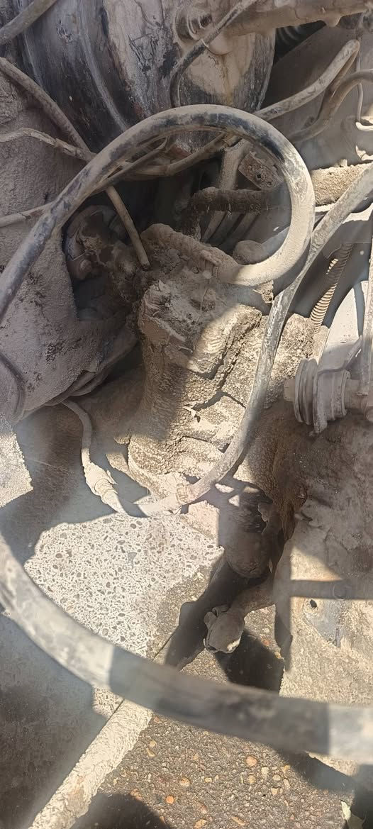 متوفر جعمقه  سيدان  ارنب مكان بصره
***********
