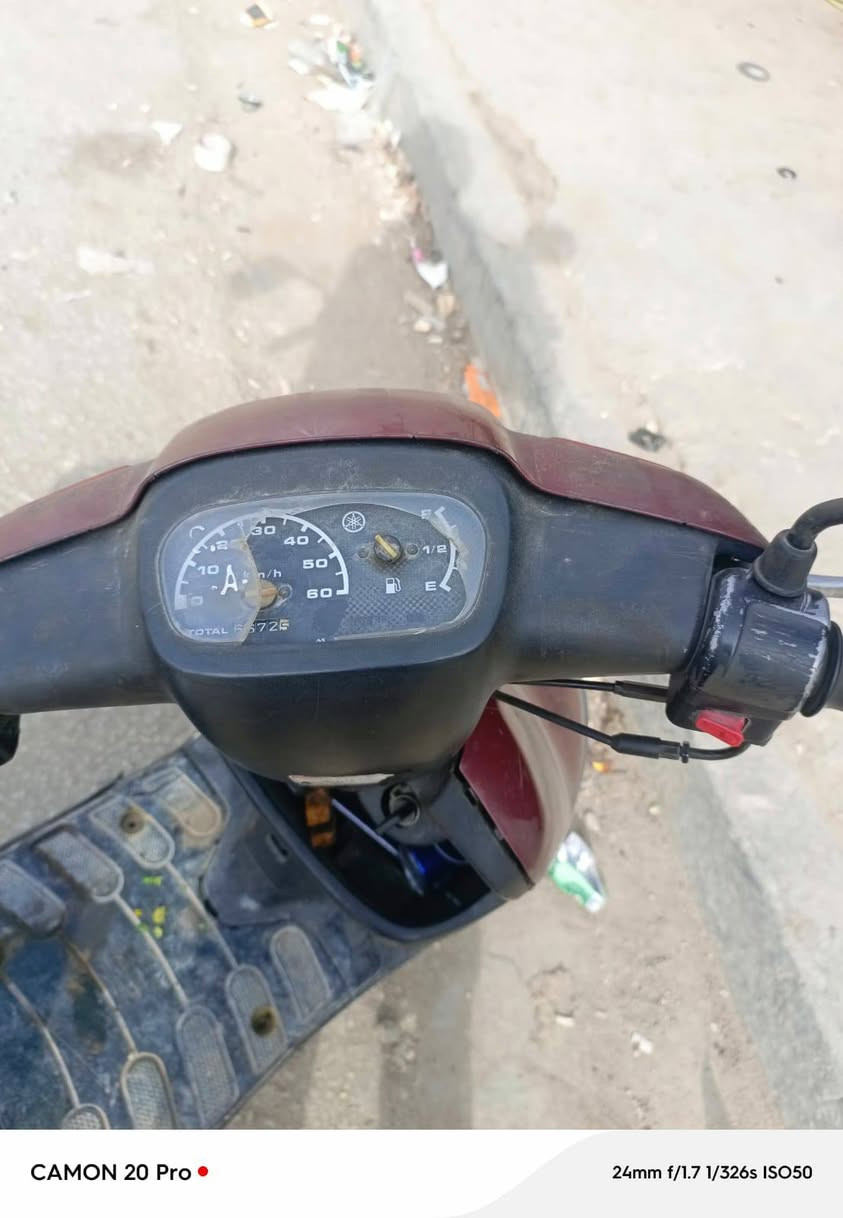 للبيع كربلاء الجاير مقابل معرض الحمداني نقص باتري تشتغل هندر واحد من الصبح الشاصي مكفول من اي شي بيها صوت كير ١٧٥وبيها مجال بسيط
للتصال ***********
للبيع كربلاء الجاير مقابل معرض الحمداني
