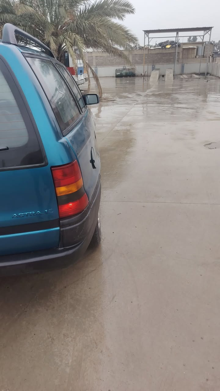 استرا موديل 92 شرط وكاله وتحويل سنويه عضم كاربون بنزين بيها طخم جديد كير محرك شرط ستيرن باور حجم ١٦ بلا ضرر فقط صبغ جماليه العنوان حي التاميم سعر ٤٧      ***********
