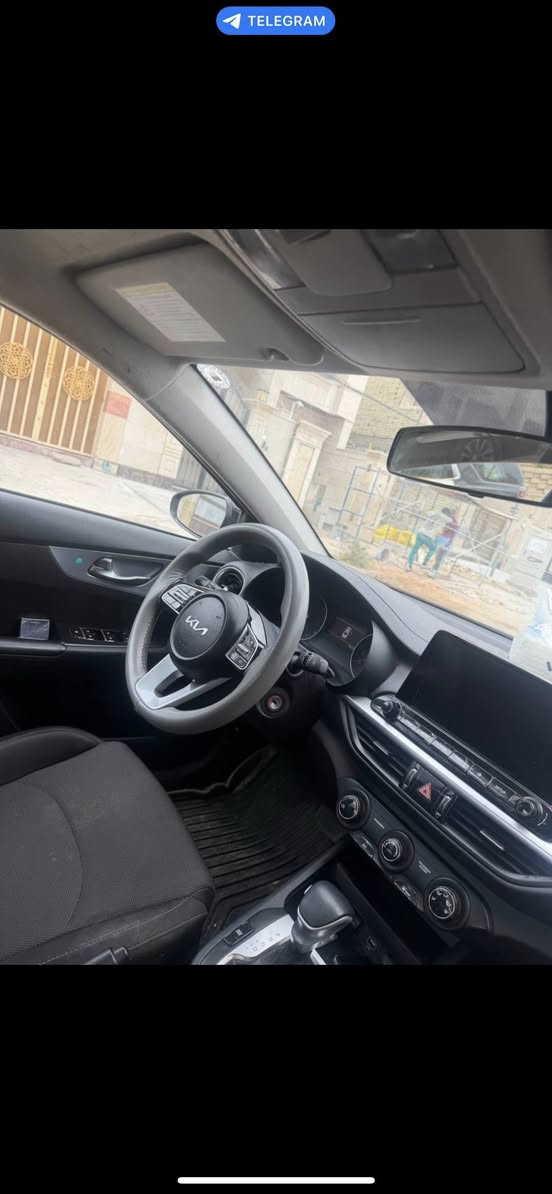 السلام عليكم كيا فورتي مديل ٢٢ماشيه ٤٠الف ميل سياره نضيفه وخير من الله او اقتصاديه سريعه شبابيه والله مو جيف سيارتي اخوان بيها ثلاث قطع ثنين من امريكه او وحده بل جاملغ الخلفي رايدها ب١٤٦ او بيها مجال بسيط اي استفسار اتصلو عله هذا الرقم او اني خادم ***********
