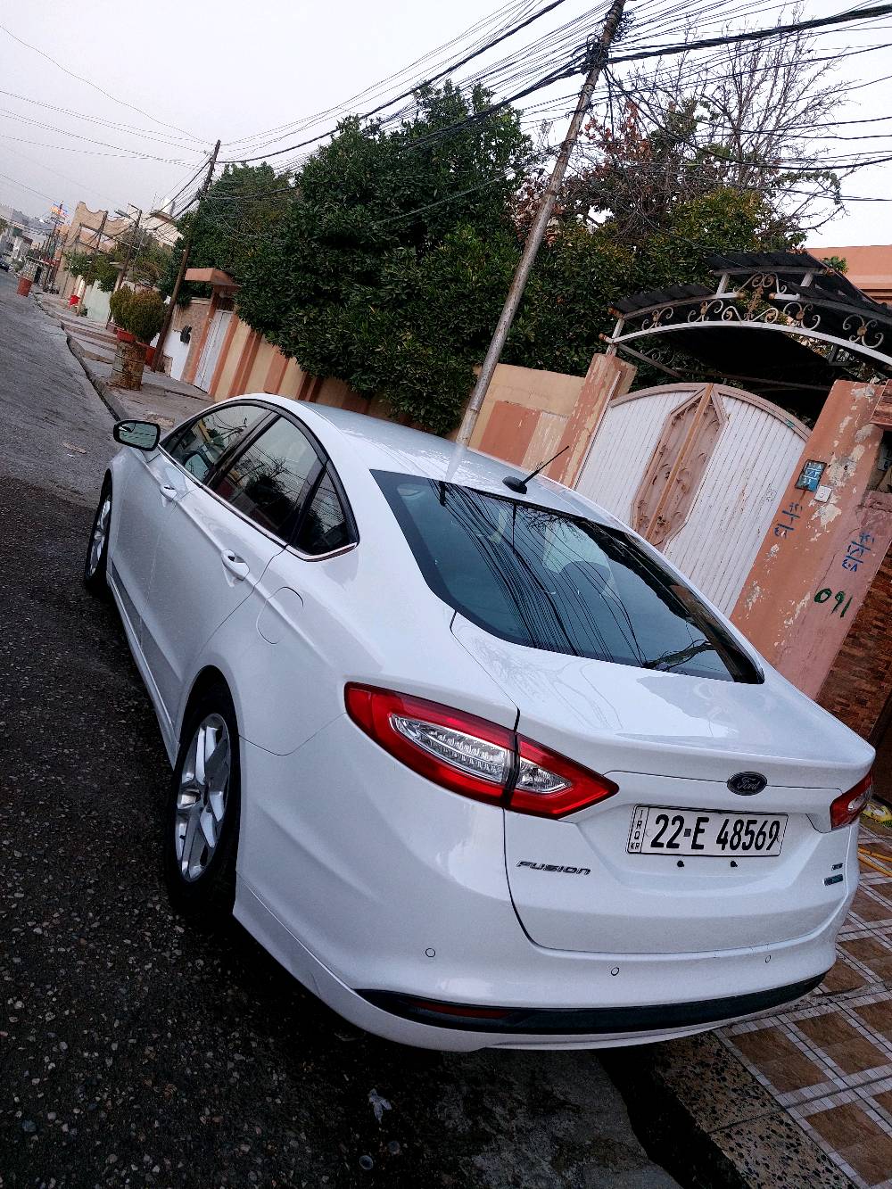 فورد فيوجن موديل  ١٦ 
مواصفاتse 
حساسات شاشة كبيرة رمز باب
 صبغ جاملغ خلفي وباب 
موصل موجودة السيارة 