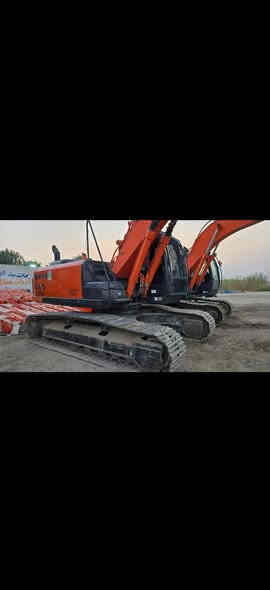 السلام عليكم للبيع حفاره هيتاشي بي فايف موديل 2018 الصي مأسسه نقار  مكفوله كفاله عامه منفيس دخول جديد حجم 210 للبيع فقط  العنوان واسط العزيزيه الشارع العام محلات بيت زهلول الادوات الاحتياطيه للحفارات الهيتاشي عداد العمل 5000 ساعه 
***********📞
***********
