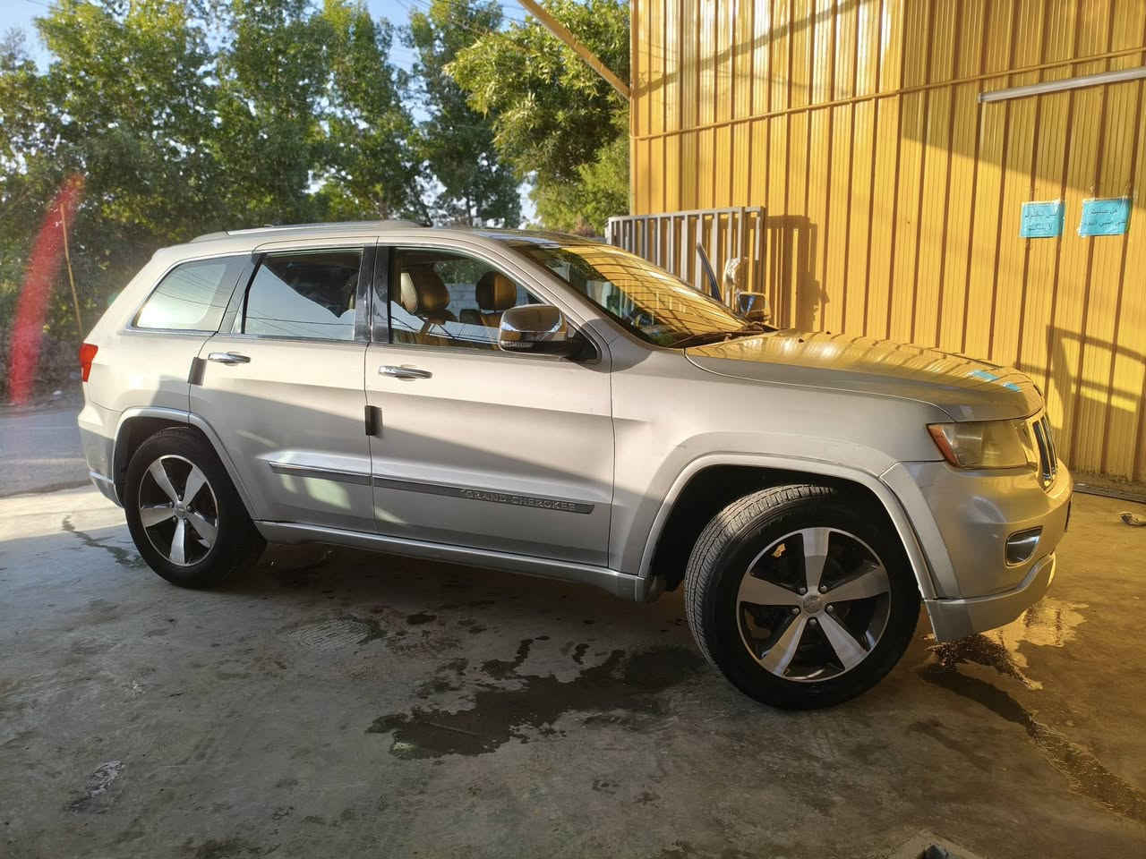 السلام عليكم جيب شيروكي ٢٠١٣
فول موصفات

رقم دولي بسمي صفر قرامات

 بنفس اليوم احولك

موصفات

 بنورامة رادار

  تتفة وتبريد كشن تتفة استيرن

  جنطة كهربائية بصمة ترحيب عند القتراب

جام اوتو  وجامة الخلفية مضلله بلادي  هم عاسكة اللنور العالي، المحرك هيمي 8 ✈️

سونار بل منشور
بية قطعتين ونص
سعرة 140 وبية مجال

***********
