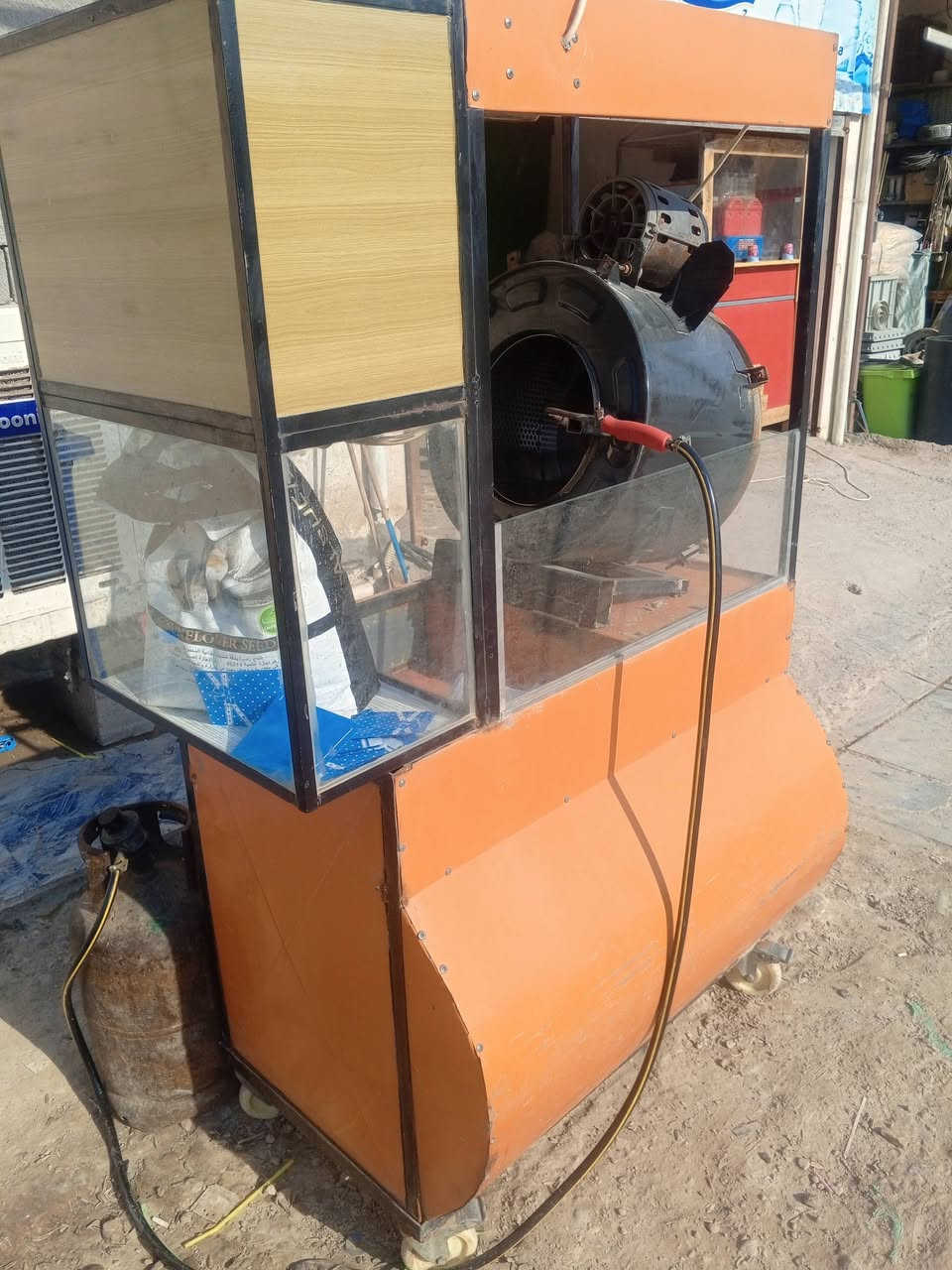 السلام عليكم
عربانه حب للبيع 
نظيفه واي نقص ما بيها 
سعر 225
بغداد ابو تشير 
شارع الضغط قرب معمل بيبسي الزراعي
***********
