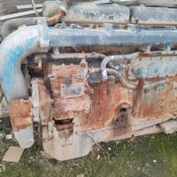 محركات للبيع واحد لاطش واحد رافس سعر 25 تواصل 07723469988 معه سياره مح...