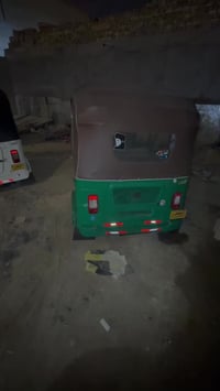 بصره خمسميل • توك توك