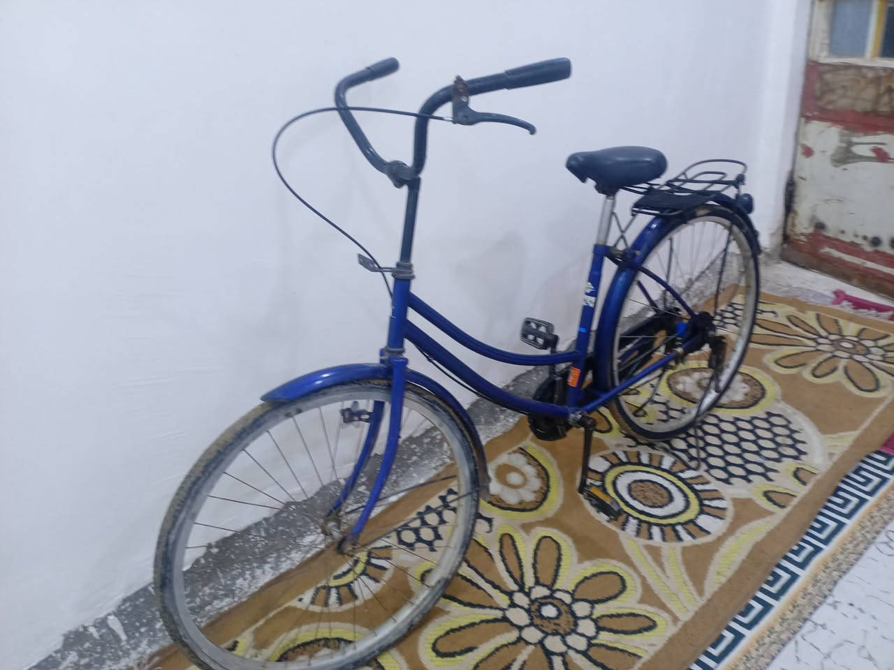 سلام عليكم ورحمة الله وبركاته بايسكل للبيع
بايسكل ياباني حاويه والاثباتات موجوده مكينه ركه 
سعر 65الف وبي مجال للبيع او للمراوس الشراي
او الي يريد يراوس يراسني خاص امراوس بايسكل
فقط مكان نجف عامود 130 جنب مزرعه فدك
الون ازرق ماءئل الا الاسود الجاملخات وياه


**إذا كنت صاحب هذا الإعلان وتريد حذفه لأي سبب، رجاءا أرسل رسالة إلى الدعم الفني**