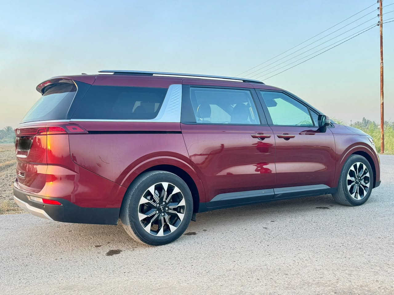 #كيا_كرنفال_وارد_امريكي2024_EX
حجم المكينه : 3500 V6

         المسافه المقطوعه=33000 mi

الضرر :  باب الجنطة بدون دواخل

#رقم_بغداد_انكليزي

    

#مواصفاتها 
1-بصمة
2- نظام ايكو + سبورت + سمارت
3-ويل كب 
4-تشغيل عن بعد
5-حساسات خلفي امامي وجانبي
6-ابواب كهرباء 
7-لايتات لد
8-لايتات زنون
10-بكلايتات لد
11-اشاير بالمري
12-رادارات 360 امامي وخلفي وجانبي
13-كشنات جلد لون اسود
14-ثلاث قطع تبريد
15-هيترات بالكشنات حار بارد
16-هندبريك بصمه
17-شحن وايرليس
18-بردات ابوب بلادي

موصفات 1/1 جاهزه 

مكان السياره / بغداد

#السعر على تفضل خاص


**إذا كنت صاحب هذا الإعلان وتريد حذفه لأي سبب، رجاءا أرسل رسالة إلى الدعم الفني**