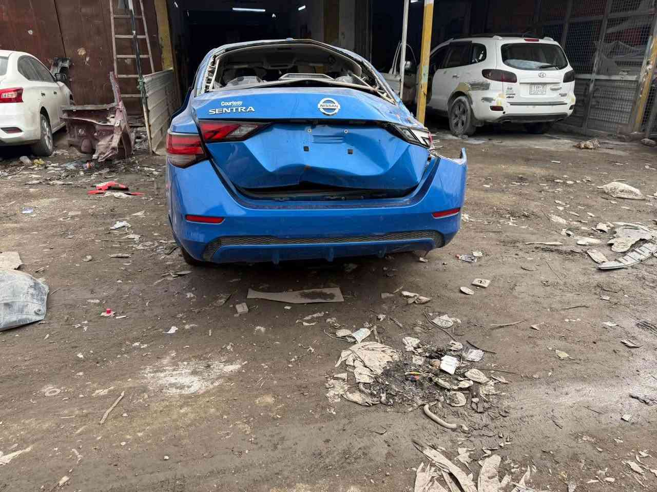 نيسان سنترا وراد أمريكي موديل 2023 
رقم أربيل شرط التحويل ماشية 10 الف 
السيارة بيها حادث أبيع على وضعها شغالة وتمشي لغد شاصي كفالة مكان السيارة بغداد 
سعرها 68 وبيها مجال 
الاتصال ***********
مكلف بالنشر بغداد, العراق
