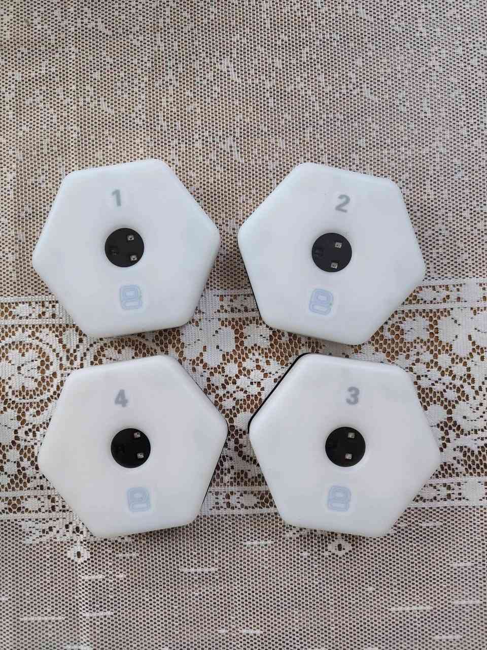 جهاز تدريب ردة الفعل و السرعة من concept Brains 

يتميز هذا الجهاز بتطبيق خاص يمكنك منه التحكم بسرعة الاضائة و نوع التدريب للحصول على افضل النتائج الممكنة. 
يعمل هذا الجهاز عن طريق لمس الحساس عند اضائته باسرع ما يمكن لتطوير السرعة و ردة الفعل. 

متوفر ثلاثة قطع 

للاستفسار مراسلة الصفحة او الاتصال على الرقم 
*********** واتساب. يوجد توصيل لجميع محافظات العراق.
