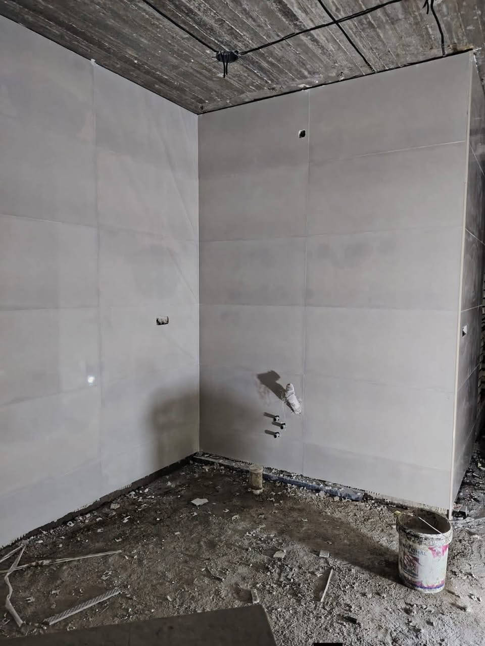 سلام عليكم.  . متفرغ حالين.. شغل سيراميك شرط درجه اوله.  كله عليزر. لمتر ((8))
بورسلين لمتر  ((7)) 

كاشي لمتر      ((6)) 

الواح   لمتر      ((9))      ***********  واتساب
