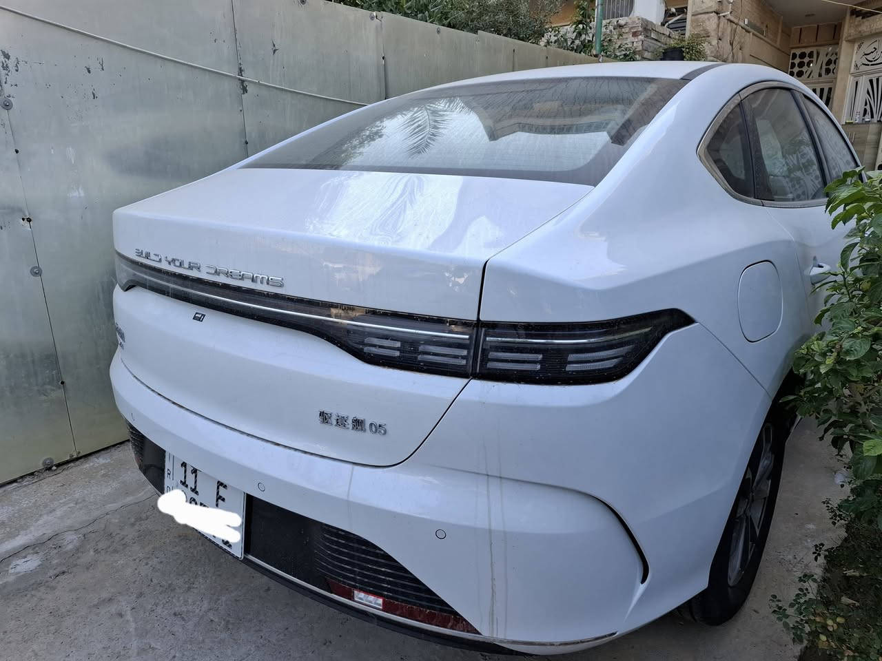 دستروير BYD زيرو صفر كيلومتر ■■■■■■■■■■■■■■■■■
دستروير زيرو صفر كيلومتر 

مرقمة بغداد سنوية باسمي وهزة جديدة يعني تحويل مباشر ثاني يوم لليدور راحته ويخلص من دوخة الترقيم 

بصمة وكارت وشاحنة 

مع كامل الملحقات( منفاخ وفوم وماسحات ومثلث وهوك سحب ويلك عمل )

شاشة دوارة ذكية تشغيل عن بعد سايدبريك دكمة اوتو هولد مانع انزلاق كاميرا خلفية دوارة حساسات خلفية صوتية وبعد بيها مواصفات كثيرة 

خزان وقود 45 لتر يمشيك 1200 كيلومتر 

وتمشيك على الكهرباء 55 كيلومتر بالشحنة الواحدة 

للاستفسار *********** ( اتصال أو واتساب )

مكاني بغداد رصافة
