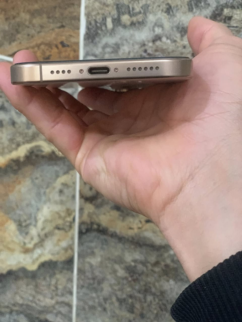 ايفون 16 برو ماكس
نظافة الجهاز 100%

مع الباكيت والكيبل 

البطارية::99%

عدد دورات الشحن :132

السعر : 1400 وبيه مجال

ملاحضه باقي للضمان 3 اشهر مكاني سوق الشيوخ


**إذا كنت صاحب هذا الإعلان وتريد حذفه لأي سبب، رجاءا أرسل رسالة إلى الدعم الفني**