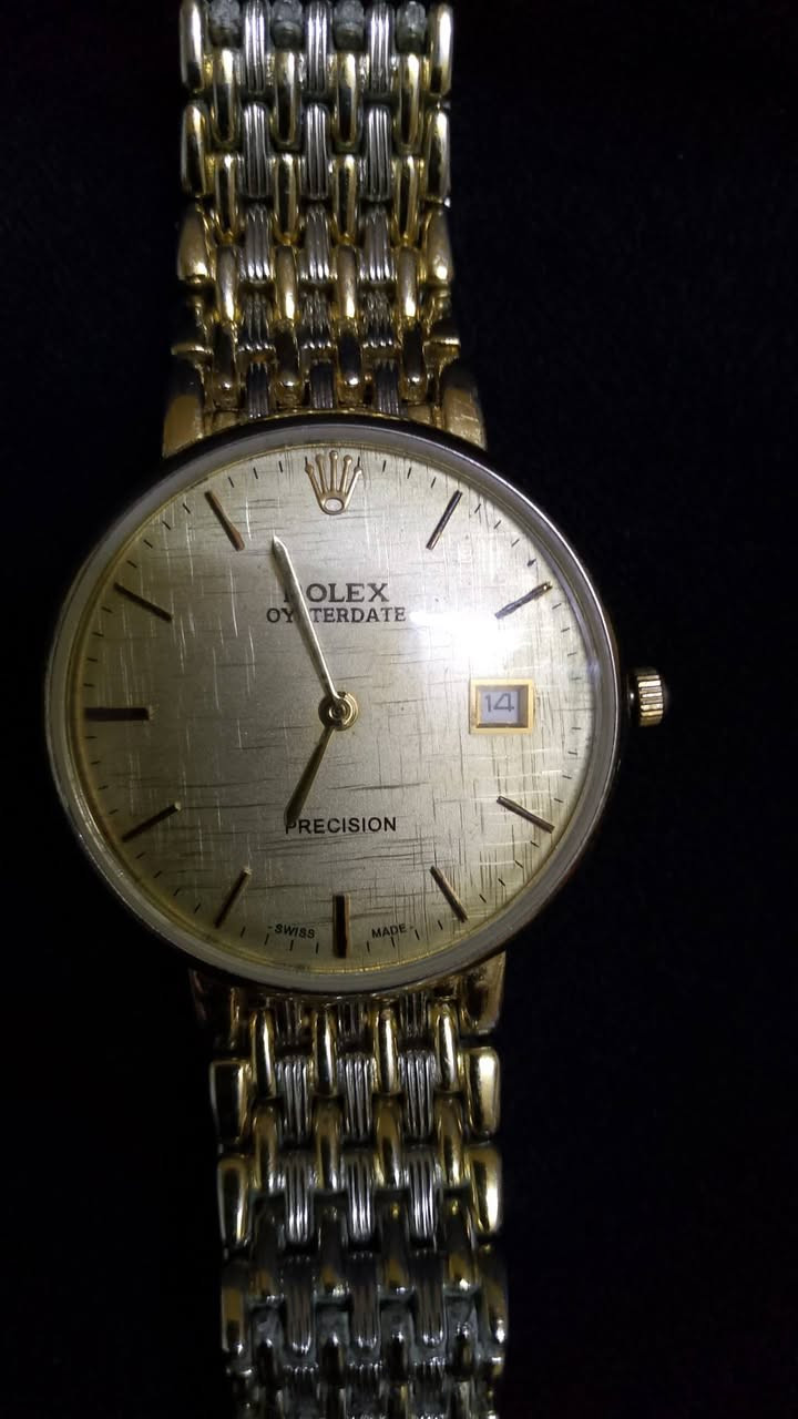 للبيع بغداد
رولكس نسائي بحالة ممتازة ١٠٠ الف
لوتوس نسائي 5اويكرون ذهب بحالة ممتازة ١٠٠ الف


**إذا كنت صاحب هذا الإعلان وتريد حذفه لأي سبب، رجاءا أرسل رسالة إلى الدعم الفني**