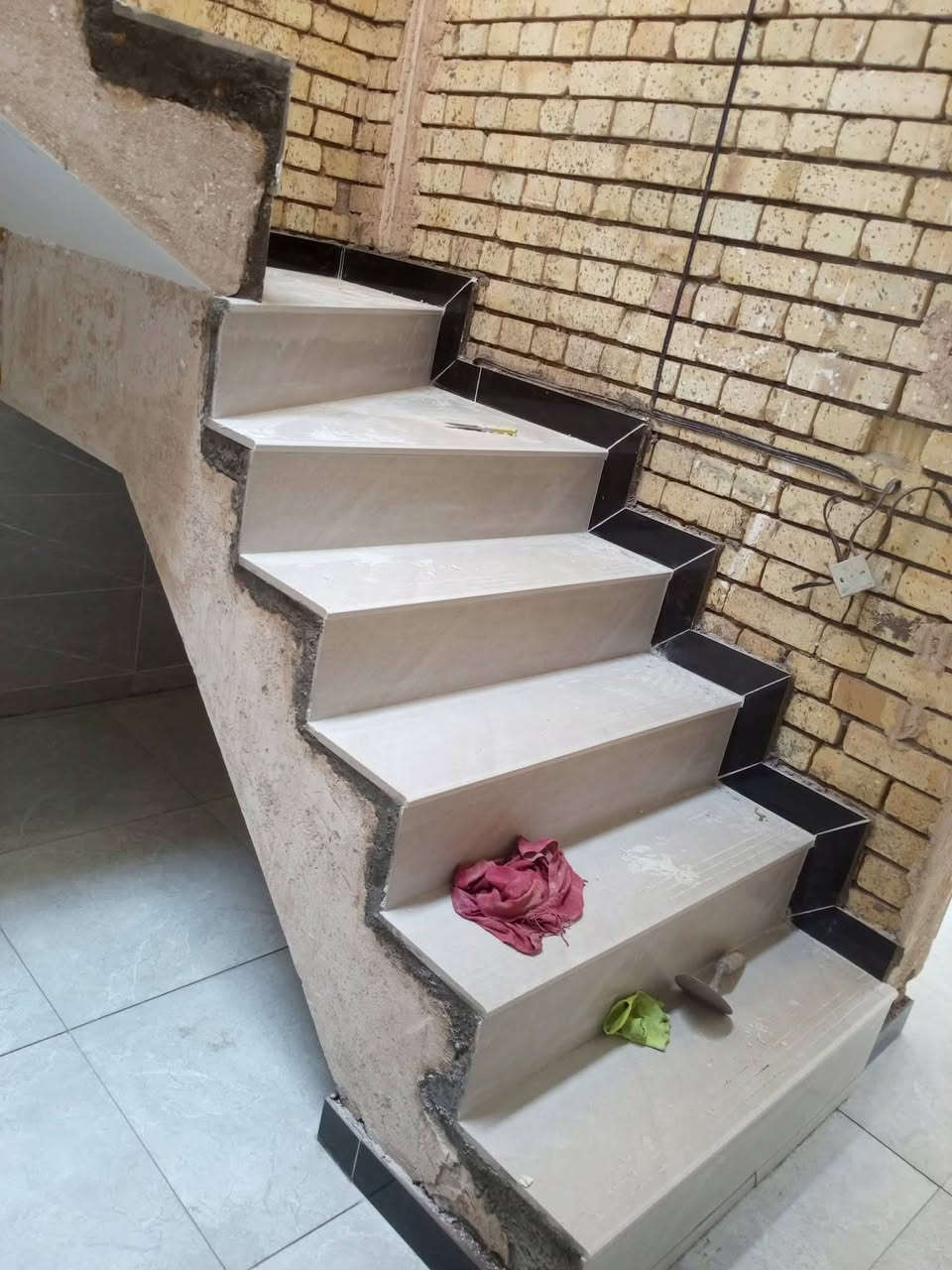 ‏سلام عليكم خلفة سيراميك جدران أرضيات مرمر￼ بورسلين بايات شغل درجة أولى بغداد***********
