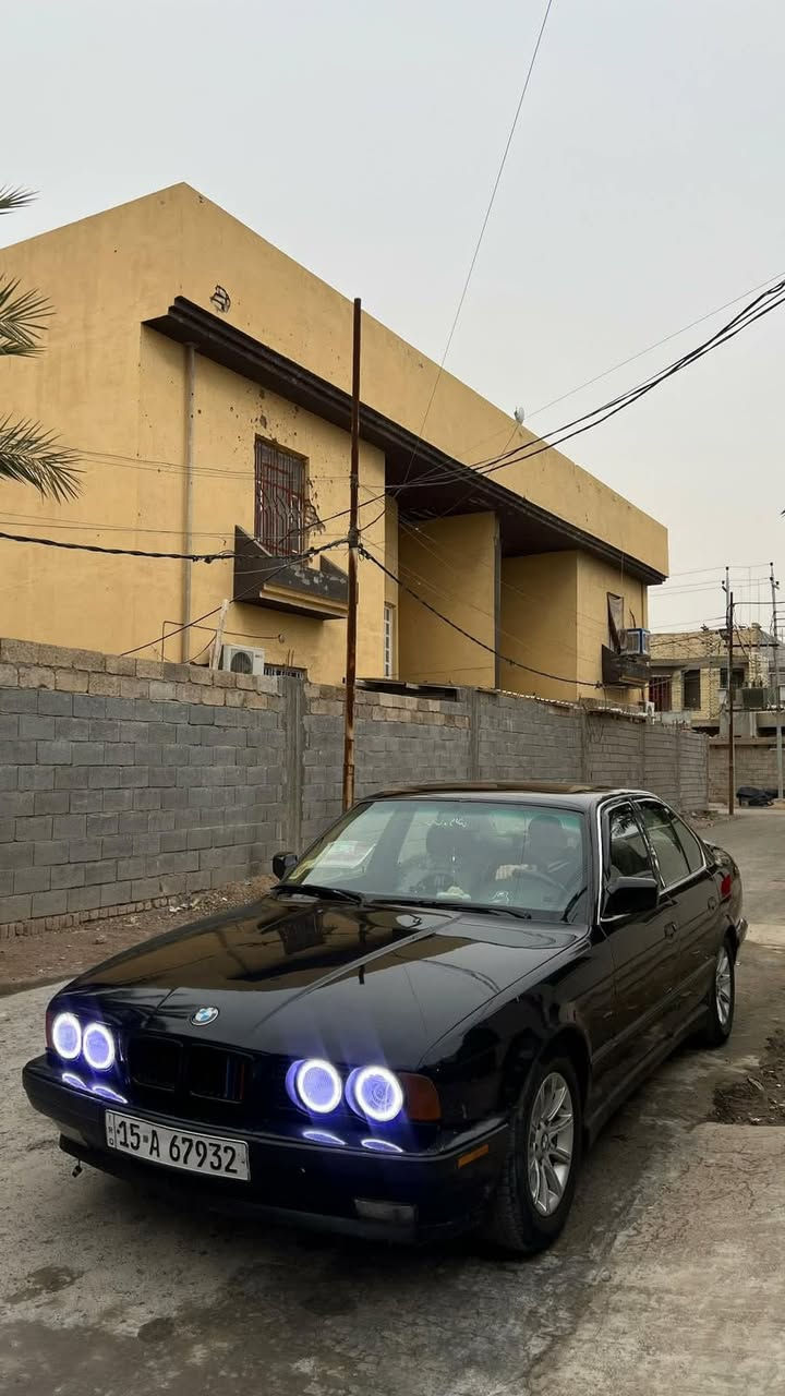 بي ام  موديل 1992رقم انبار مكينه كير جدد خير من الله ترايك للبصره  كشره حلو داخله حلو يرادله ترتيبات بسيطه كلش  مكان بغداد الدوره تتفه تبريد ثلج ويا السويج  كير ميكانيك مو كهربائي صرف بانزين ماكو  وارد يابان مو المان الوقم *********** متواجد واتساب واتصال
