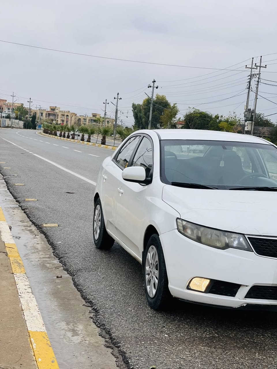 به‌ناوی خوای گه‌وره‌
كیای سیڕاتۆ مۆدیل2012
گێر عادی 
ته‌برید ساردی گه‌رمی به‌شه‌رت
گێر مه‌كینه‌ به‌شه‌رت
مه‌كینه‌ نه‌كراوه‌ته‌وه‌
سه‌یاره‌كی توندوتۆڵه‌ 
٣ پارچه‌ونیوی بۆیاغه‌ بێ ناوگرتن ته‌نها په‌م كراوه‌
ره‌قه‌م هه‌ولێر ته‌حویل غرامه‌ به‌شه‌رت 
ماڵی دۆسته‌
شوێن كۆیه‌
***********
واتس اب ڤایبه‌ر
