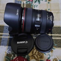 عدسه ٢٤ ١٠٥ رنك احمر غني عن التعريف النضافه ١٠٠% شغله روعه  السعر ٤٠٠ ...