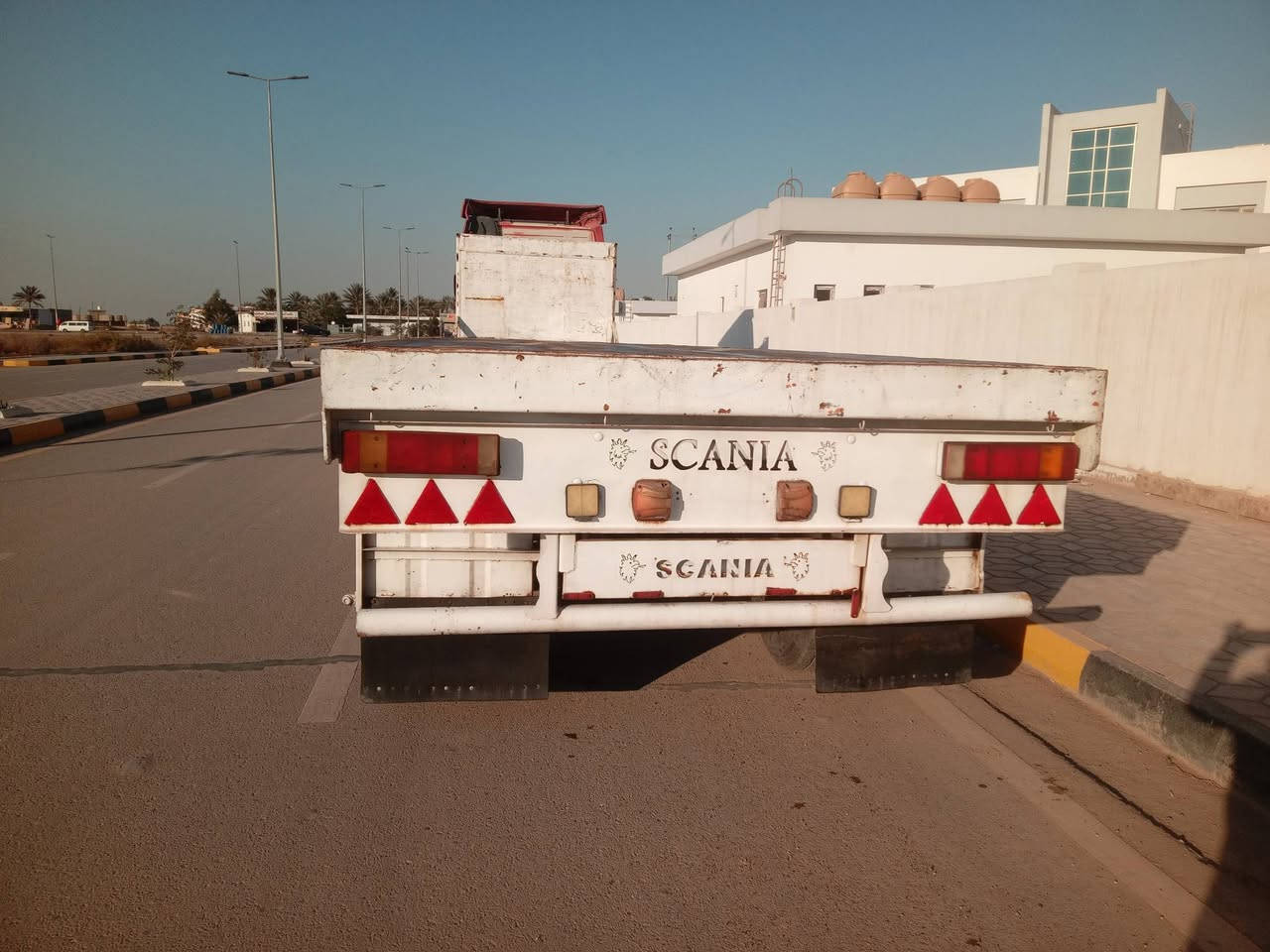 السلام عليكم عربانه طول ١٢.٥٠ ونص للبيع ٦٨ وبيهه مجال اثير*********** واسط العزيزيه ***********
