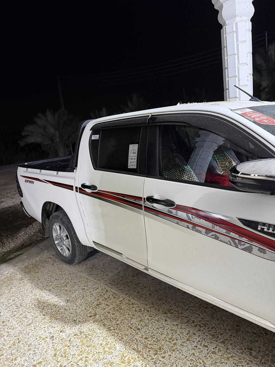 السلام عليكم تيوتا هايلوكس للبيع موديل ٢٠٢٥ كفالة عامه 
السعر ٢٩٠$ وبيها مجال
 للأستفسار مامتواجد عل فيس  : *********** 
***********
***********
