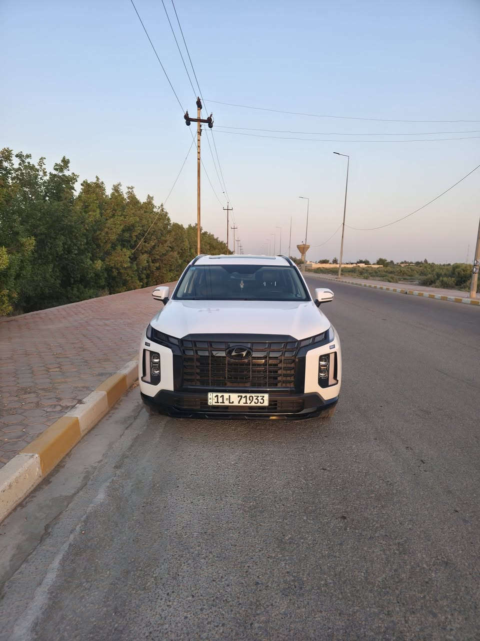 بلسايد اللون ابيض 2023 - بغداد فئة XRT حجم المحرك 3800
المسافه (61) كم الحادث قبق الجنطه فقط وموضح بالصوره مع السونار

7 راكب كشنات منفصل كشنات امامي كهربائي مع تدفئه

فتحت سقف تبريد ثلاث خانات رادار امامي وخلفي وكامره وحساسي خلفي..

السعر 310
***********
