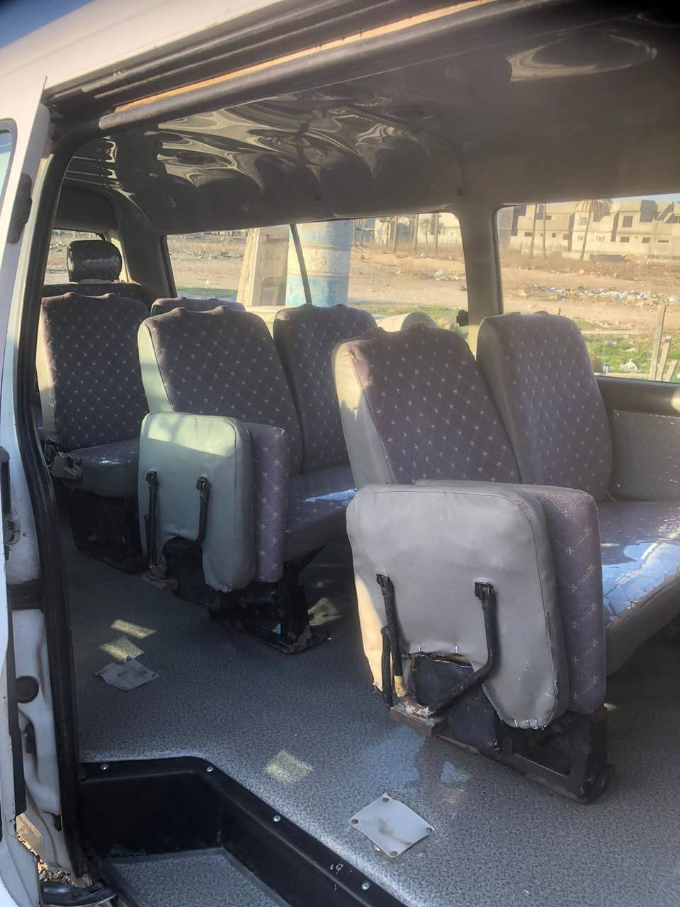 جنبي h1كفاله سنويه جديده رقم بغداد رقم جديد كير ومكينه واكسل مكفول مكاني ديالئ الخالص الاتصال على الرقم 
*********** السعر90 وبيه مجال
