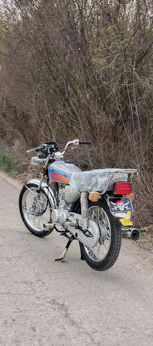 للبيع دراجه اربعه گير موديل 2027  اوراق سكنر كفاله عامه زيرو سعر 800 وبيه مجال  مكان  شاميه اتصال على هاذه رقم ***********
