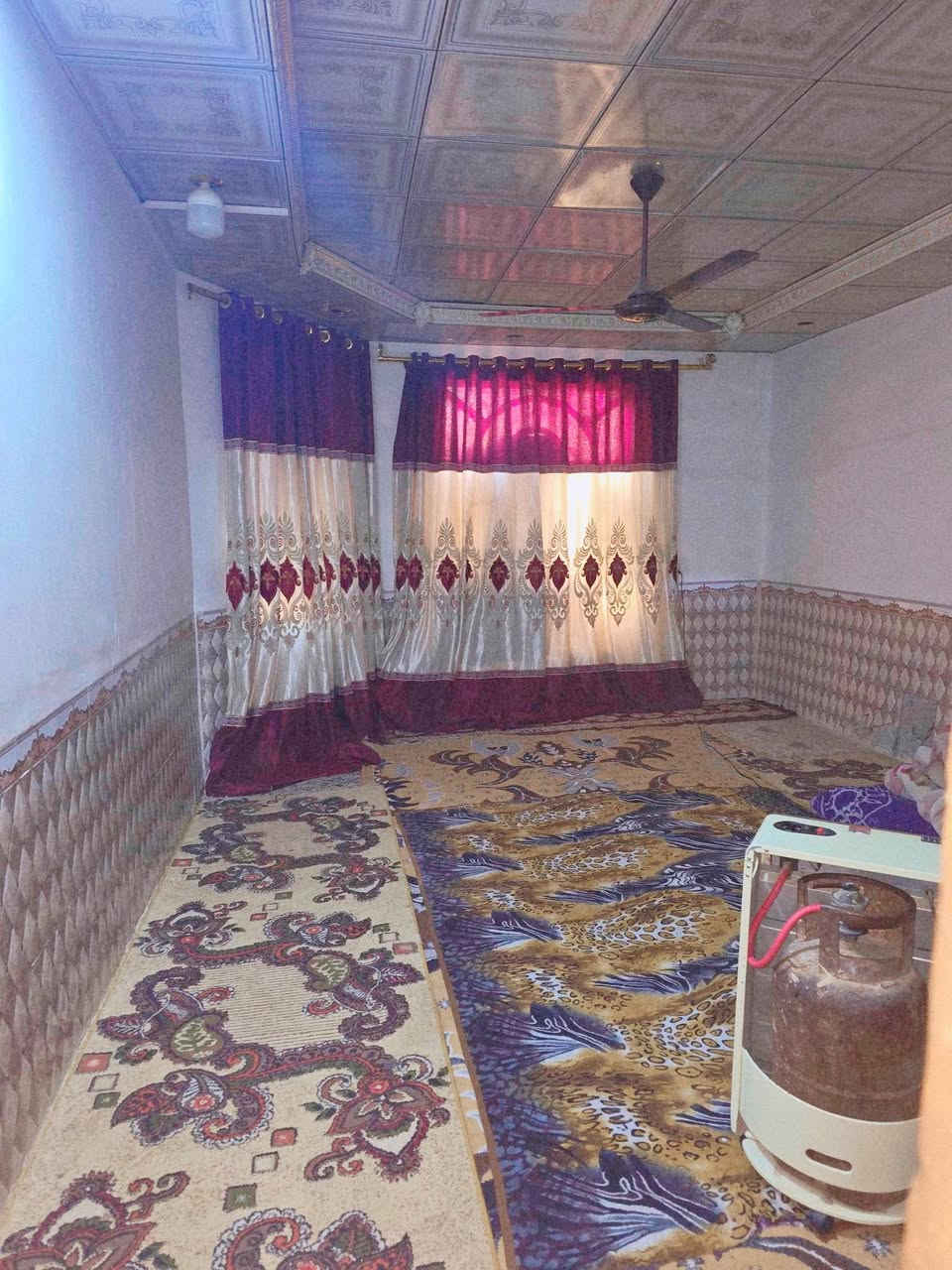 ٢٠٠متر ٤٧مليون. 🏠💰 يحتوي على غرفتين نوم صاله مطبخ صحيات استقبال كاشي بورك سيراميك جاهزة 🛌🛋️ تجعيب وبناء بلوك عكاد 🧱🏗️ يعلو نص متر عن شارع رئيسي 🛣️ عنوان الدار النجف الأشرف كوفه براكيه شارع سيد حبيب قرب حسينيه ابا الفضل ع. 🕌📍 عنوان المكتب الكوفة شارع المعمل قرب شارع المطار القديم مجاور صيدليه بلال مقابل صيدليه زحل جوار شارع سيد حبيب 🏢🗺️
*********** 📞
*********** 📱
