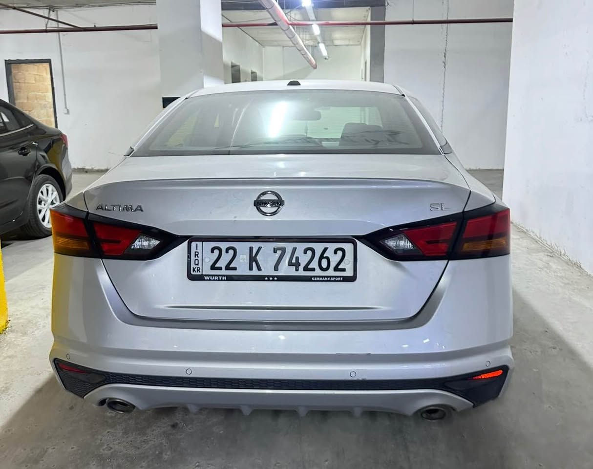 100,000 KM royshtwa
Bo zanyari paywandi bka 
0750 423 3519
فوول فوول مواصفات SL
2020 أربيل, العراق

